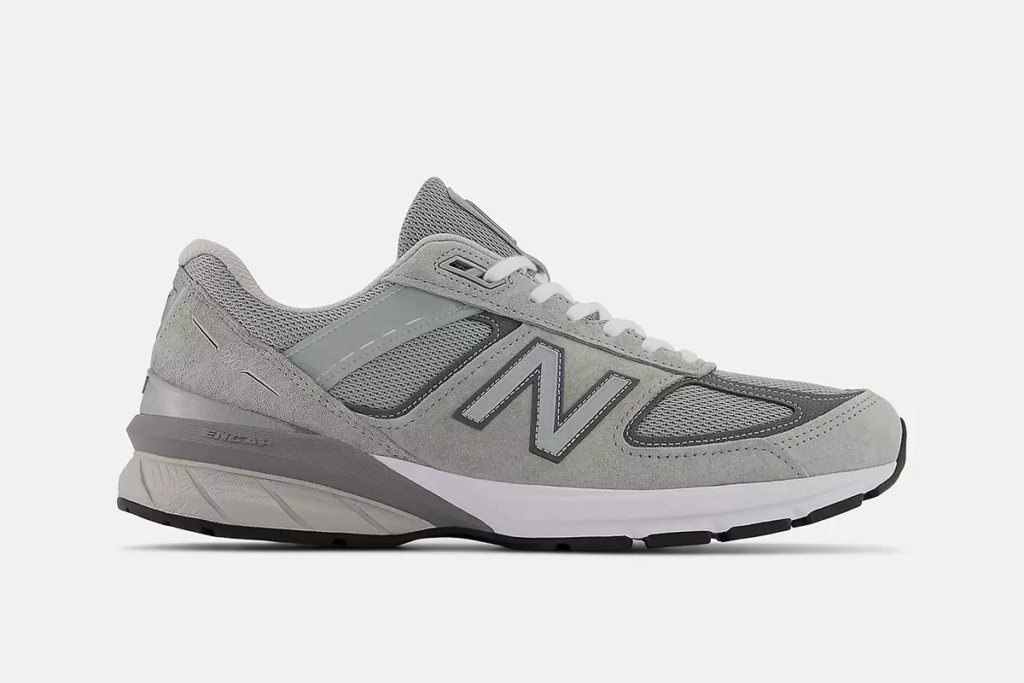 Sneakers for Men with Wide Feet